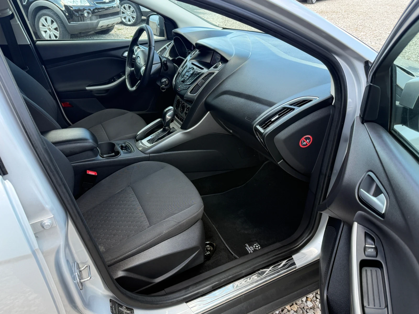 Ford Focus 2.0 D Avtomat - изображение 10