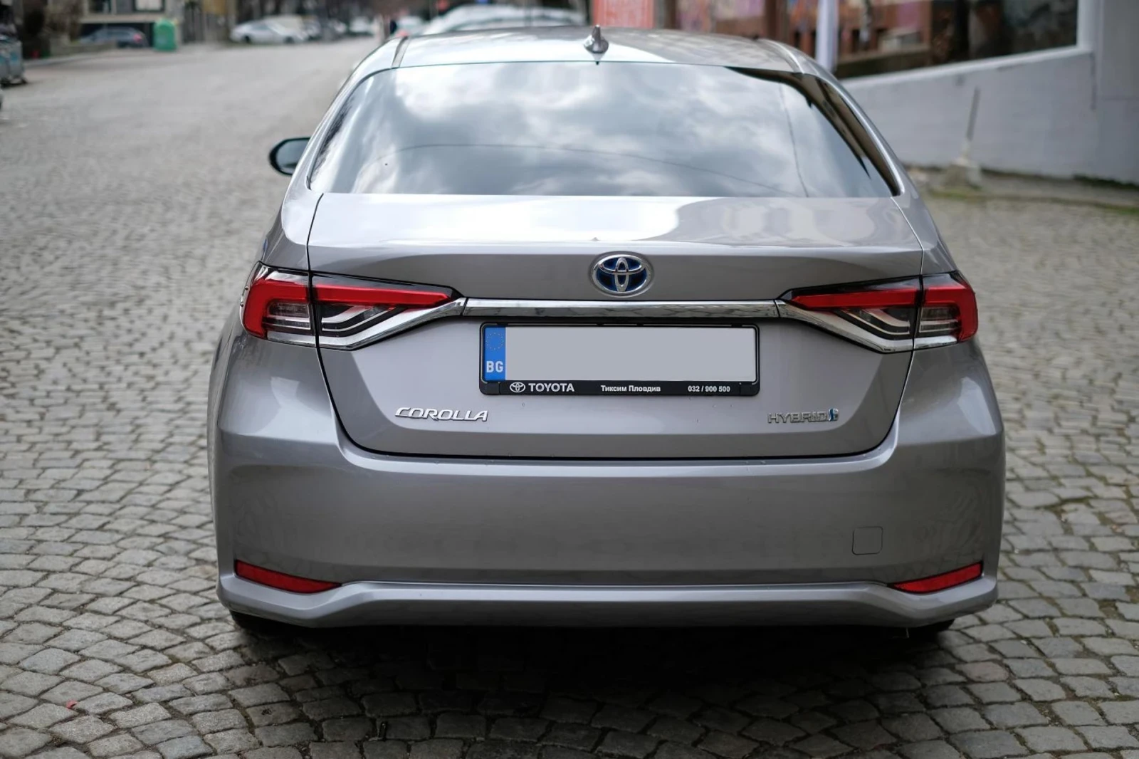 Toyota Corolla 1.8 Hybrid Executive, снимка 5 - Автомобили и джипове - 53714331