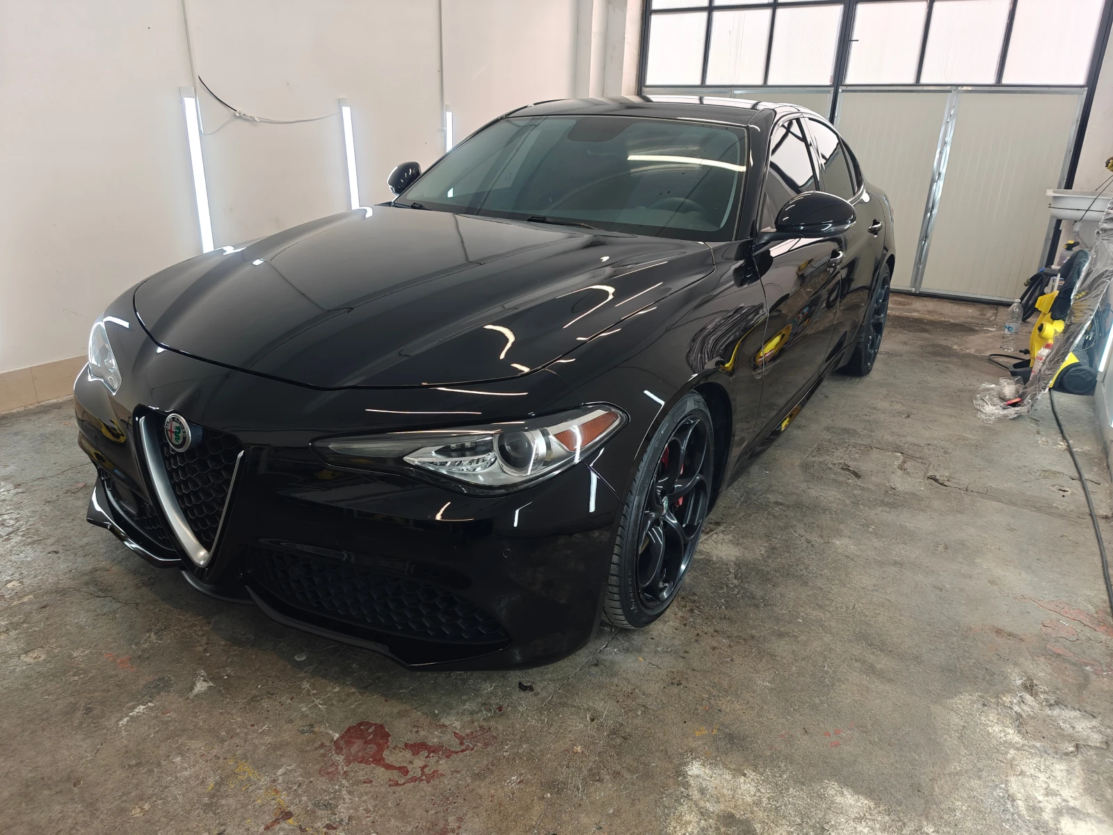 Alfa Romeo Giulia TI, снимка 12 - Автомобили и джипове - 53768291