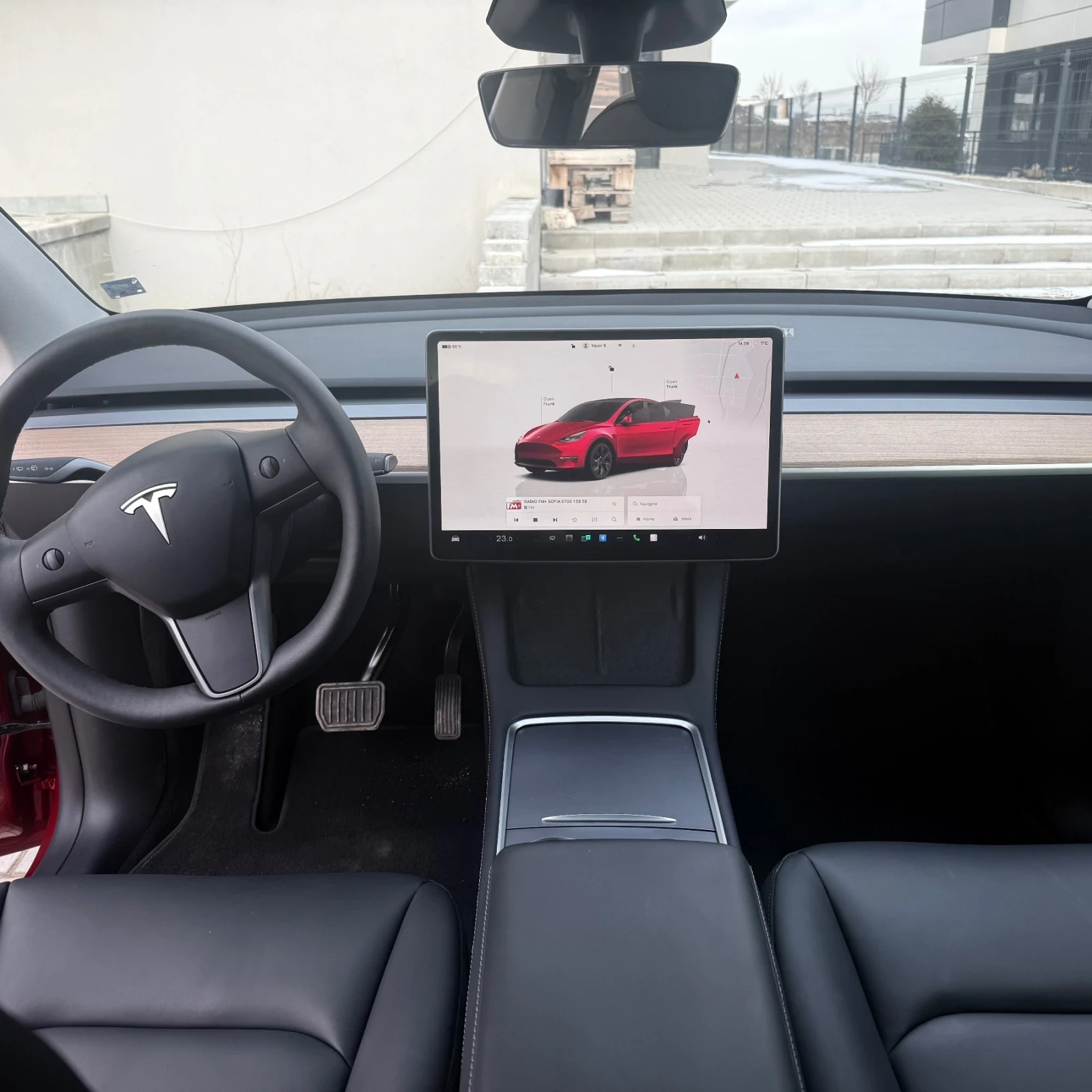 Tesla Model Y 2025 Long Range 12000 km Warranty, снимка 12 - Автомобили и джипове - 53890963