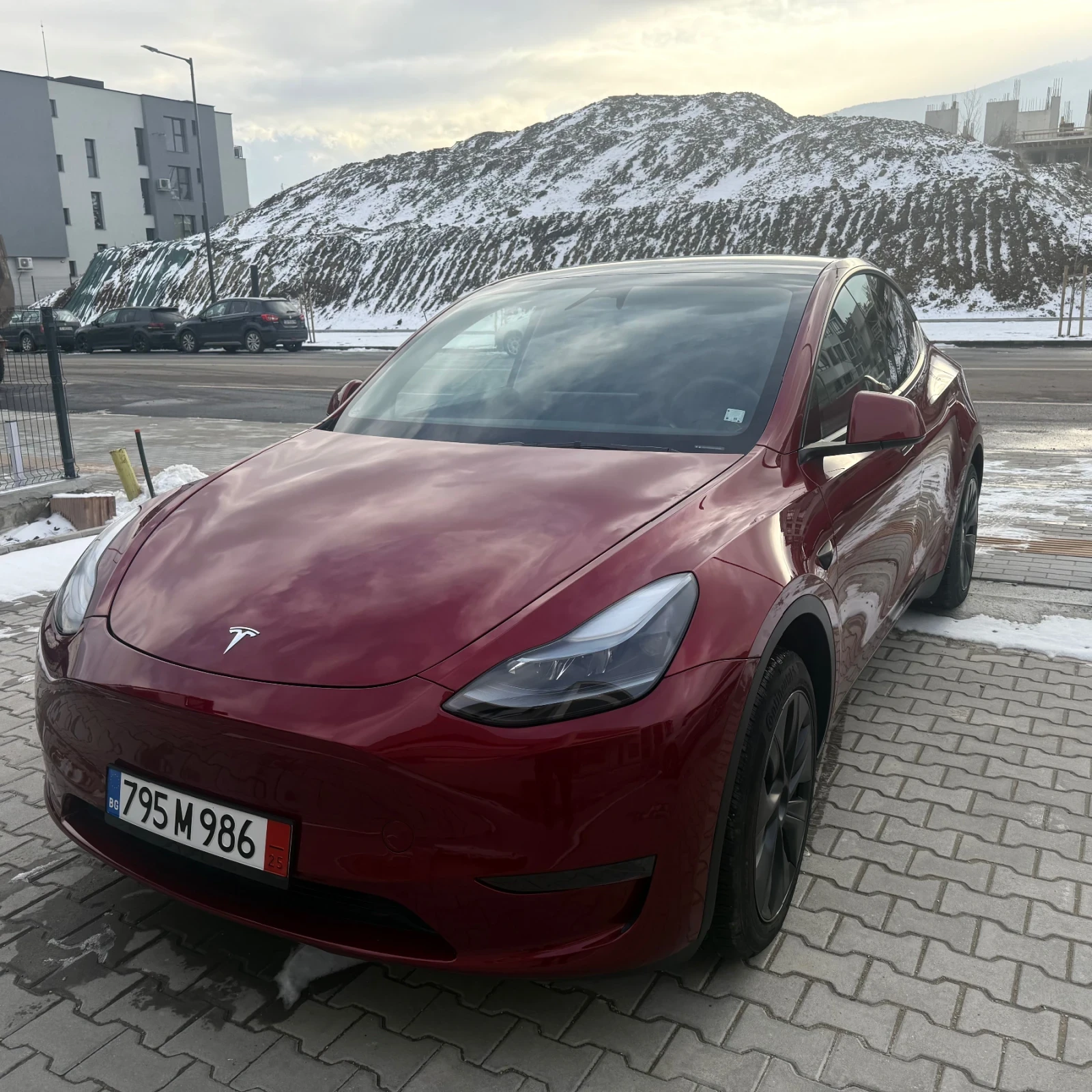 Tesla Model Y 2025 Long Range 12000 km Warranty, снимка 2 - Автомобили и джипове - 53890963