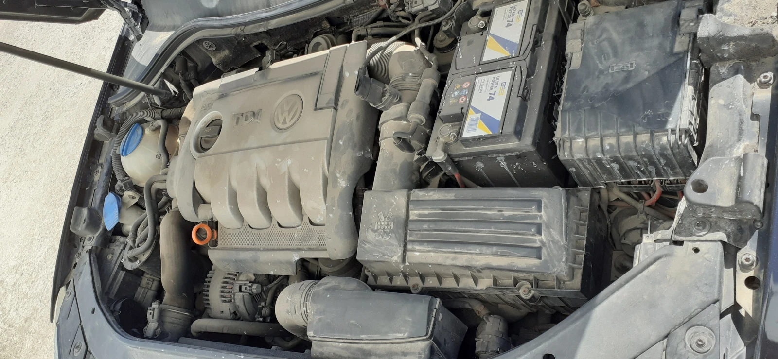VW Passat 2.0TD 4MOTION, снимка 16 - Автомобили и джипове - 54566317
