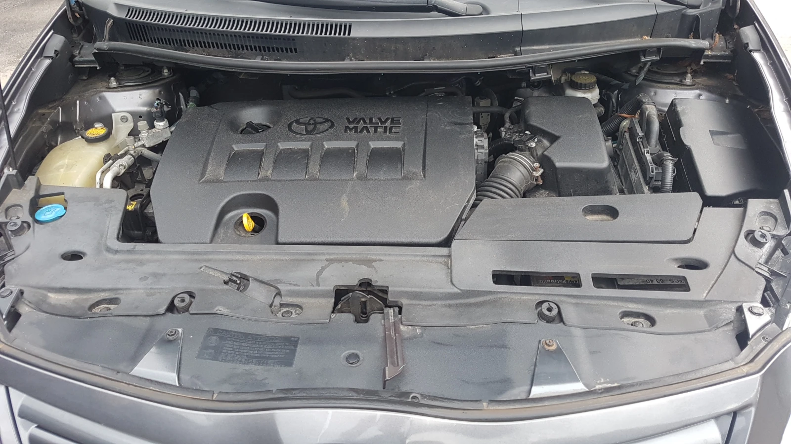 Toyota Auris 1.8I FACELIFT-KEYLESS-KAMERA, снимка 17 - Автомобили и джипове - 54447252