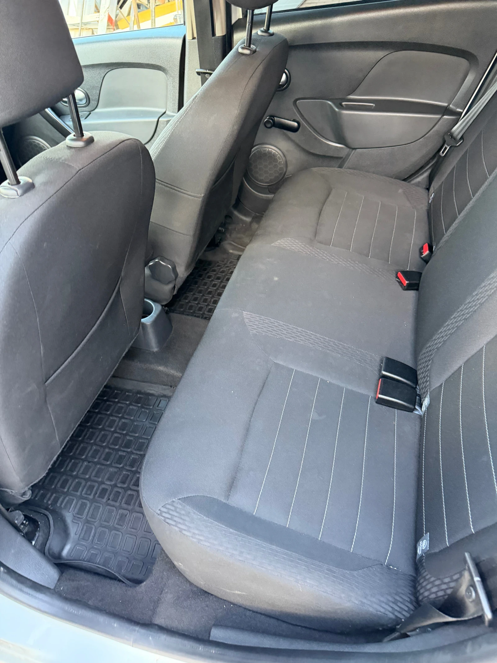 Dacia Logan MCV DCI , снимка 8 - Автомобили и джипове - 54918864