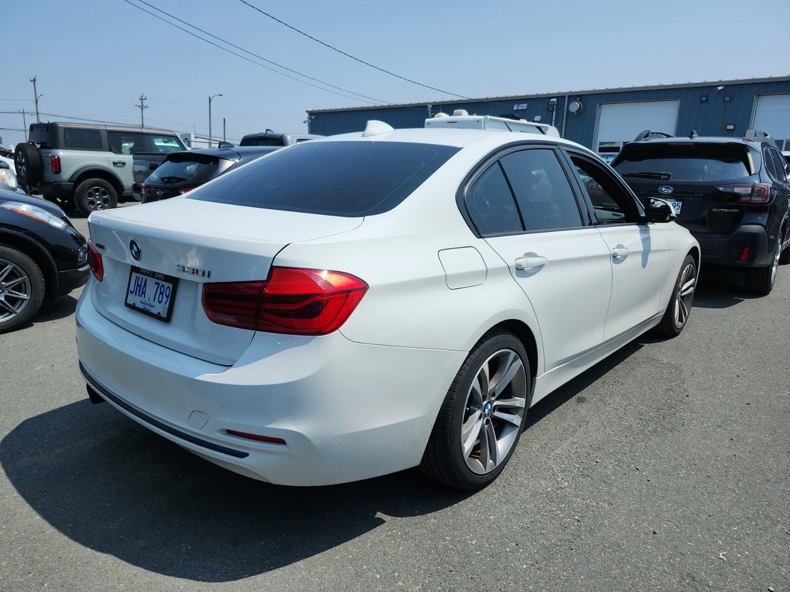 BMW 330 XDRIVE* 69000KM!* ПОДГРЕВ* ШИБИДАХ* ДВА КЛЮЧА, снимка 2 - Автомобили и джипове - 55206377