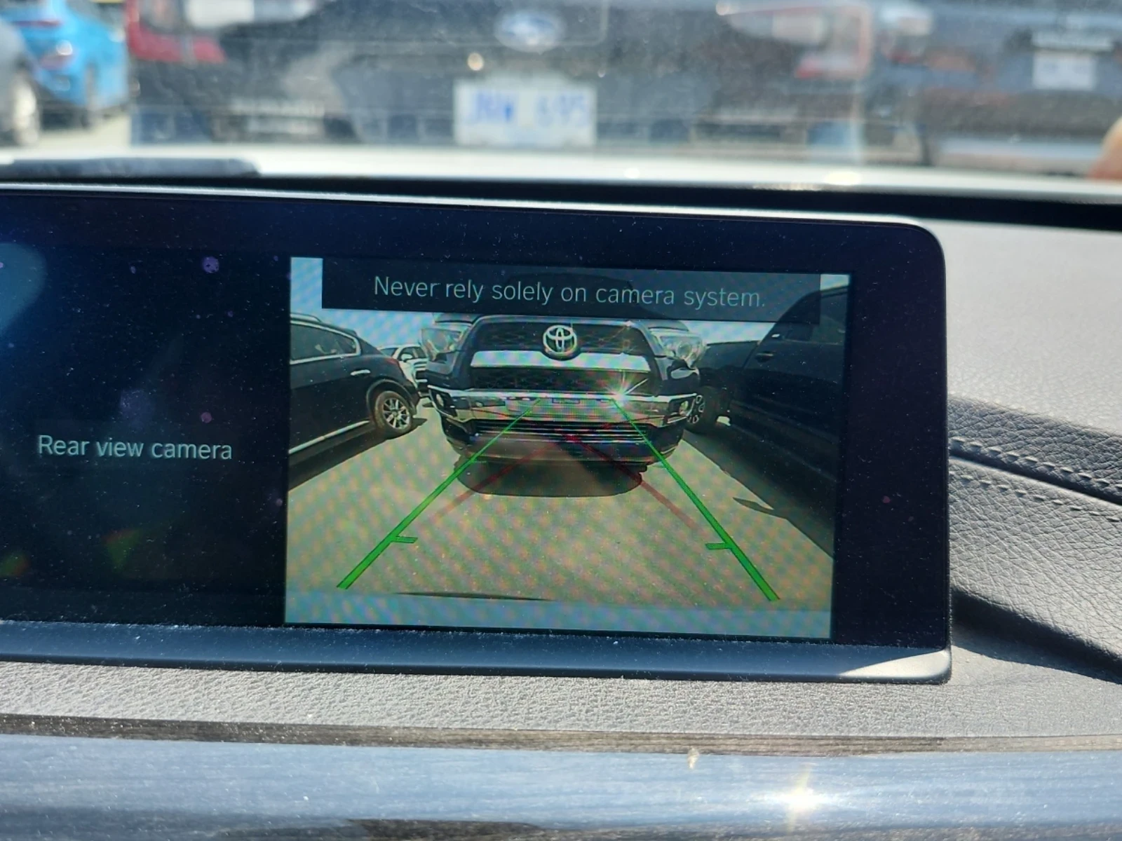 BMW 330 XDRIVE* 69000KM!* ПОДГРЕВ* ШИБИДАХ* ДВА КЛЮЧА, снимка 13 - Автомобили и джипове - 55206377