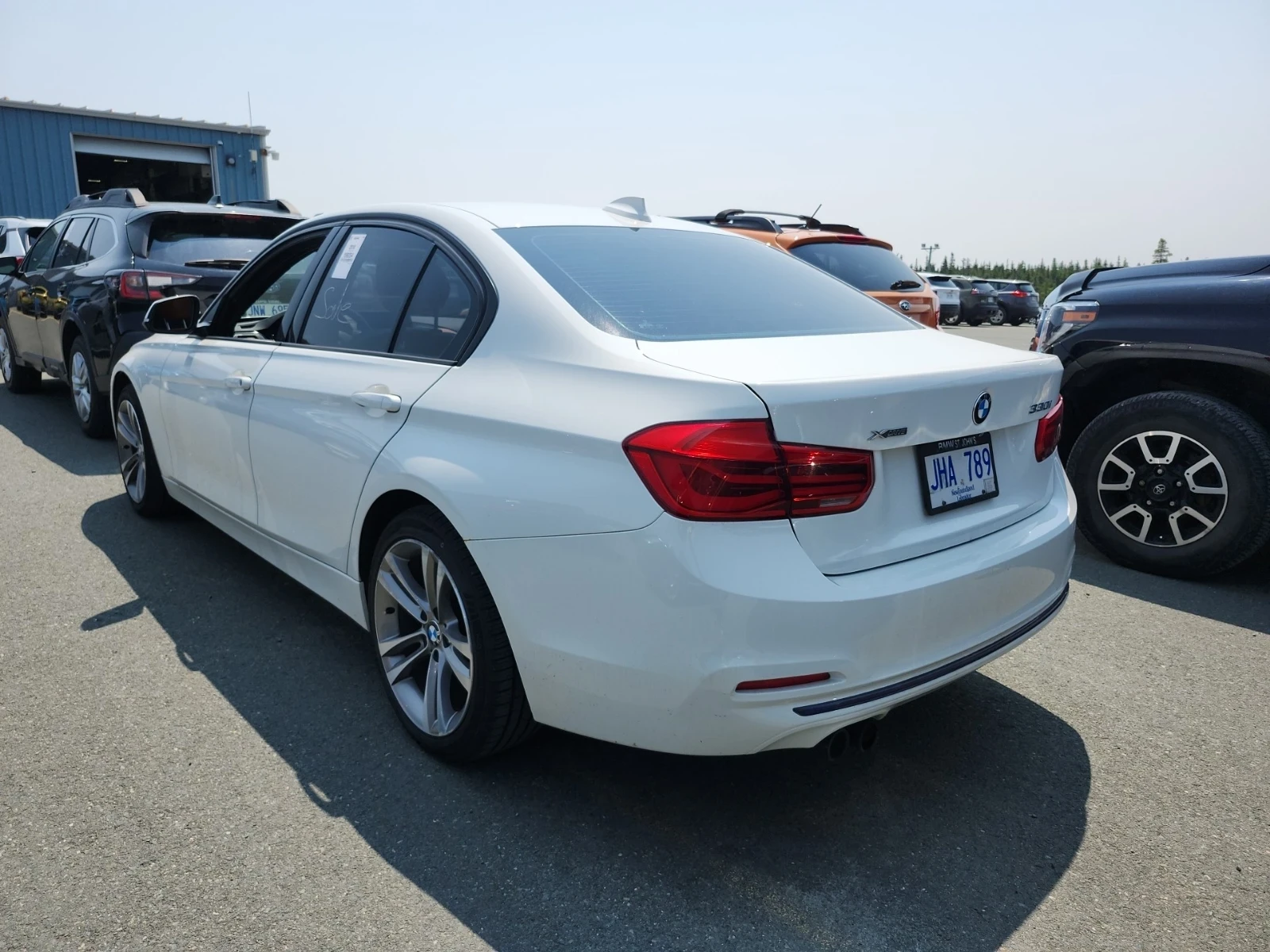 BMW 330 XDRIVE* 69000KM!* ПОДГРЕВ* ШИБИДАХ* ДВА КЛЮЧА, снимка 3 - Автомобили и джипове - 55206377