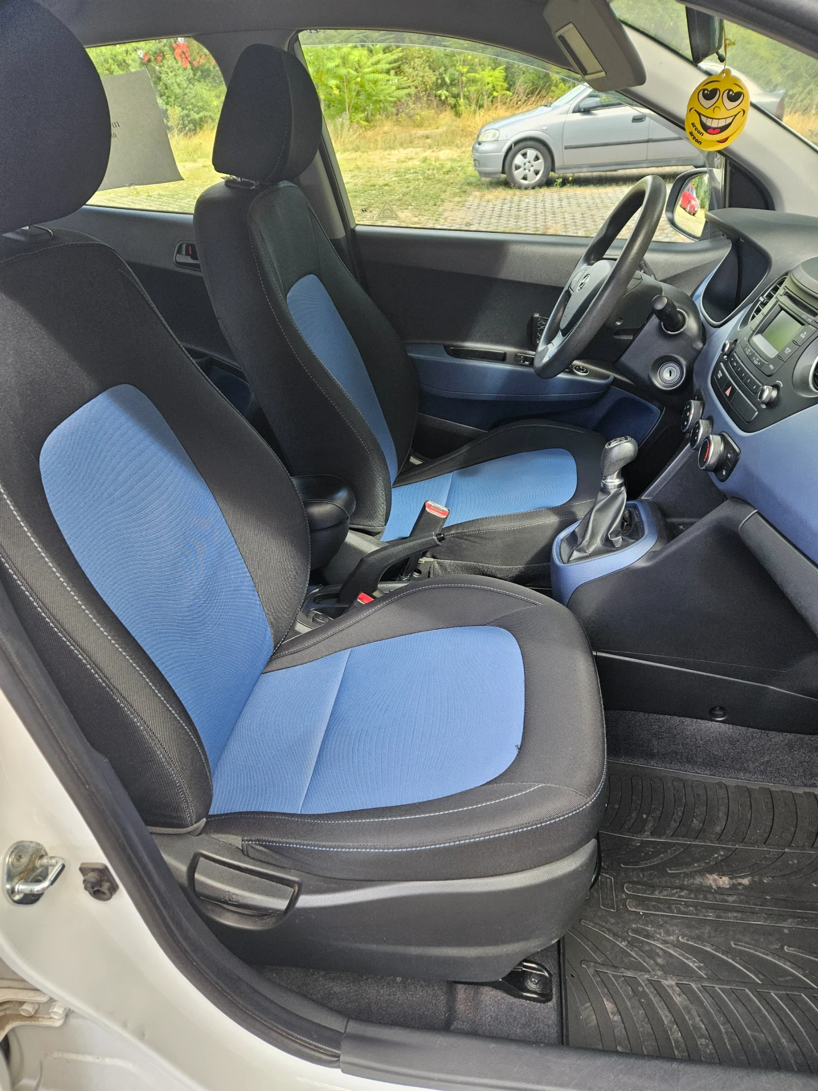 Hyundai I10 I10 1.2 4 цилиндъра 6В, снимка 13 - Автомобили и джипове - 55417401