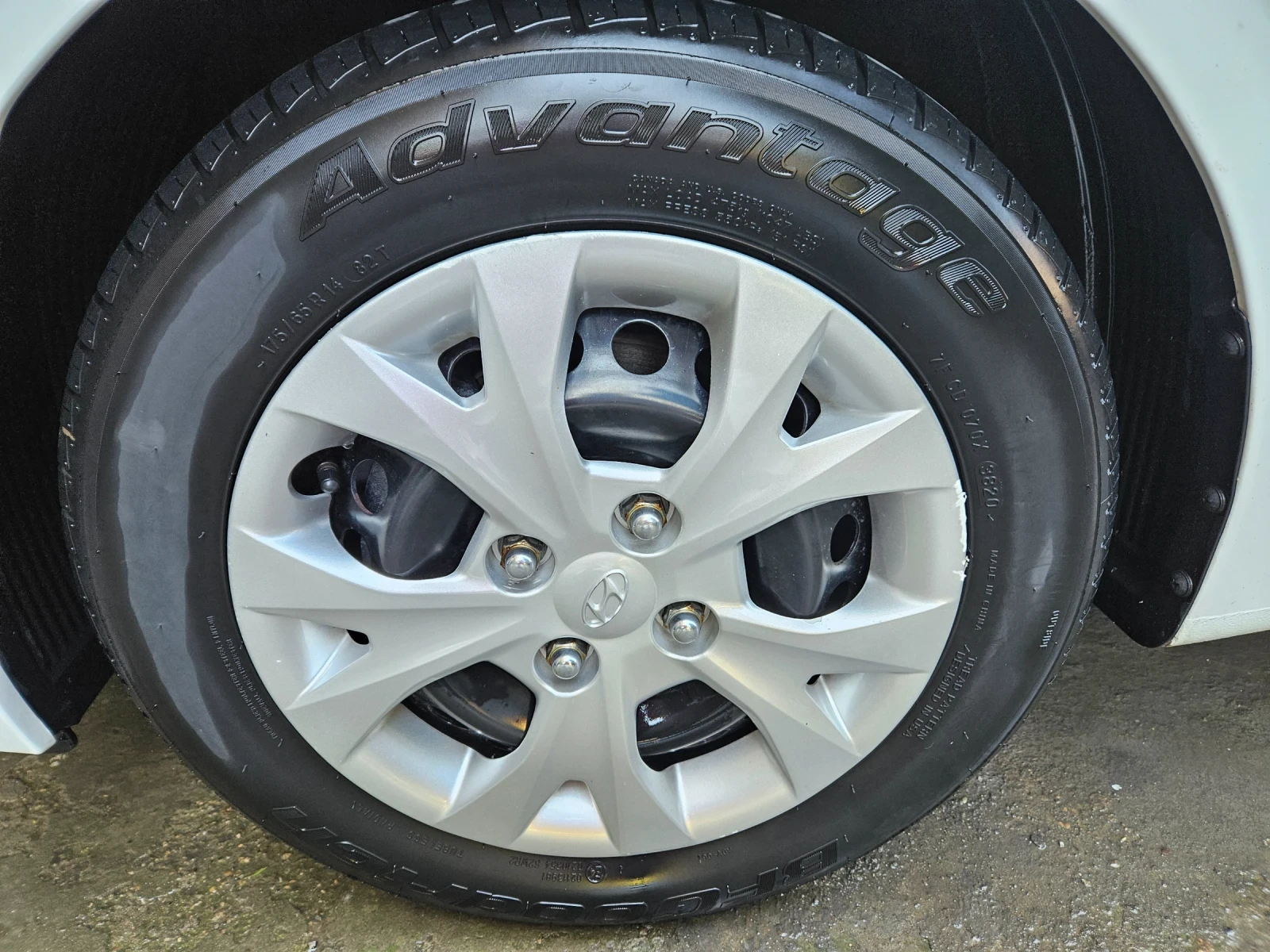 Hyundai I10 I10 1.2 4 цилиндъра 6В, снимка 17 - Автомобили и джипове - 55417401