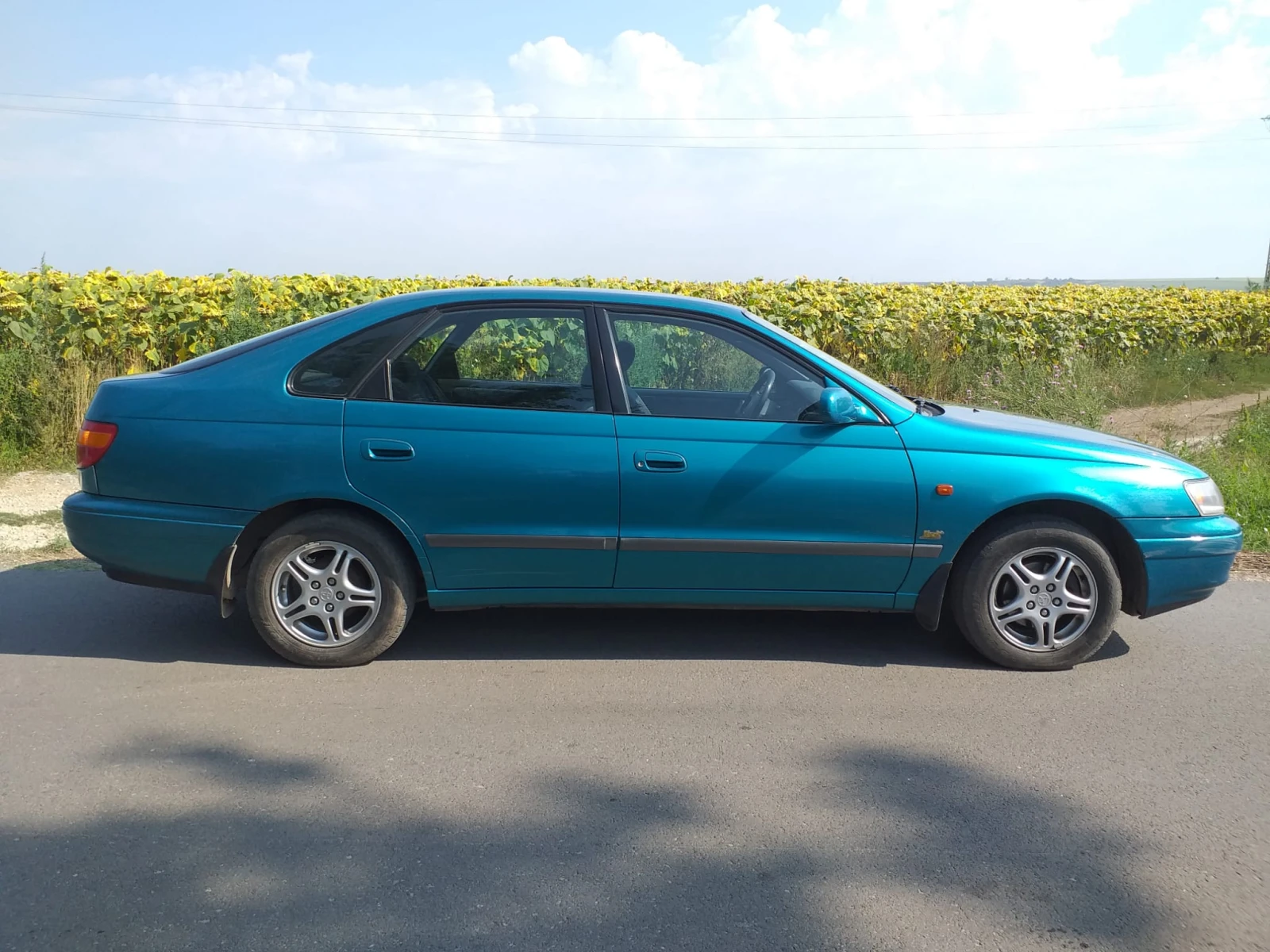 Toyota Carina, снимка 4 - Автомобили и джипове - 55603312