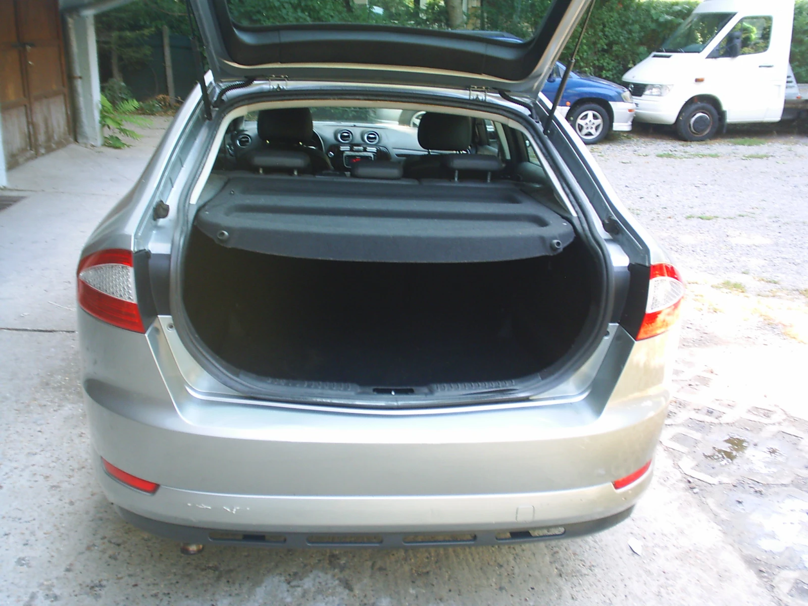 Ford Mondeo 2.0 TDCI Ghia, снимка 14 - Автомобили и джипове - 55825957
