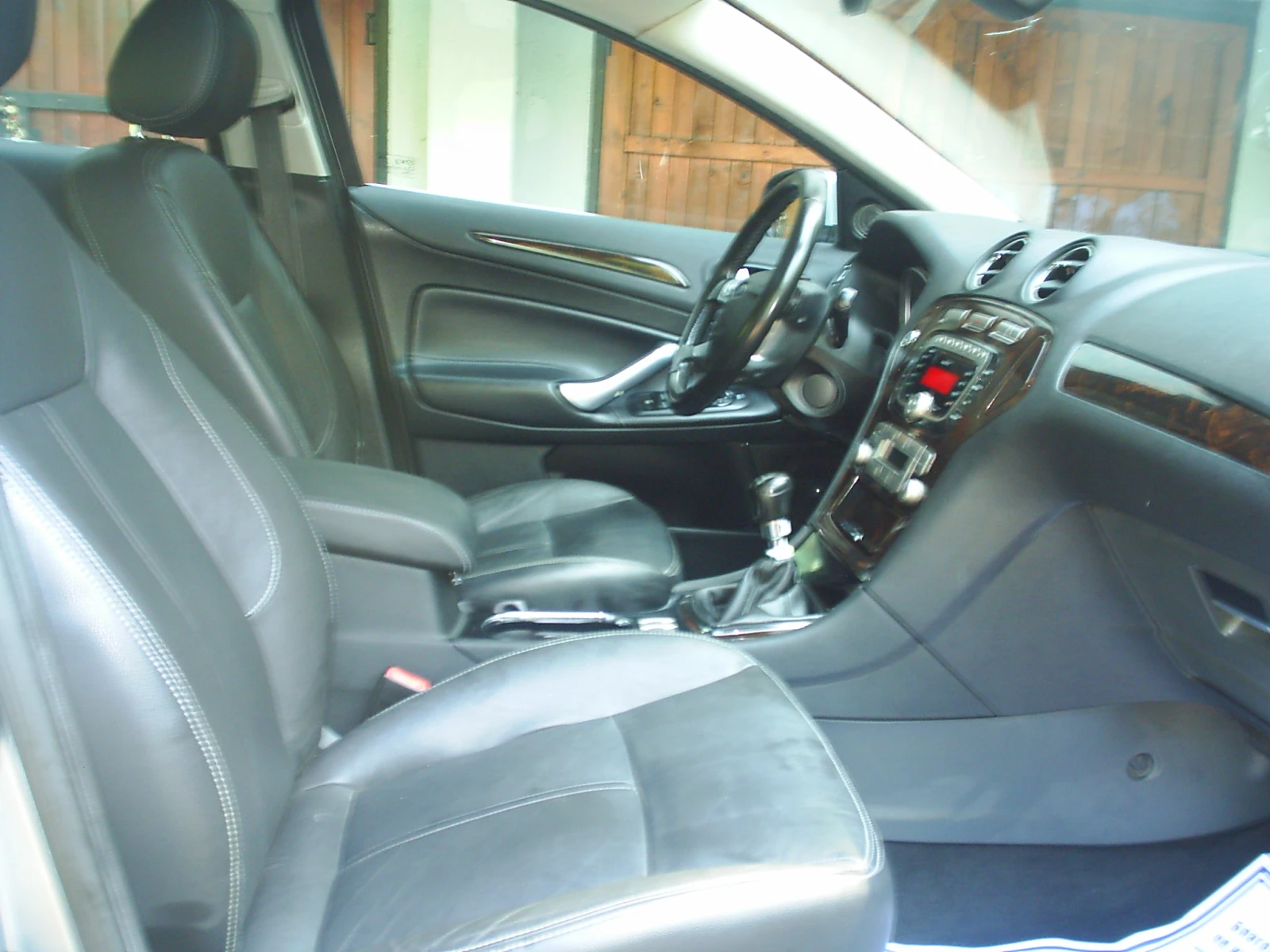 Ford Mondeo 2.0 TDCI Ghia, снимка 11 - Автомобили и джипове - 55825957