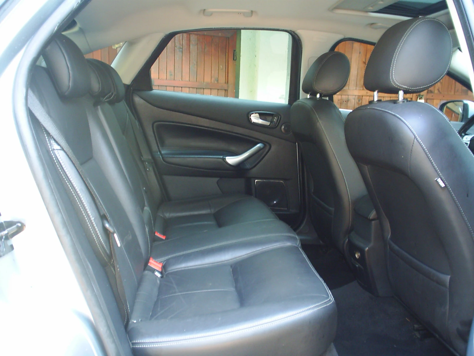 Ford Mondeo 2.0 TDCI Ghia, снимка 13 - Автомобили и джипове - 55825957