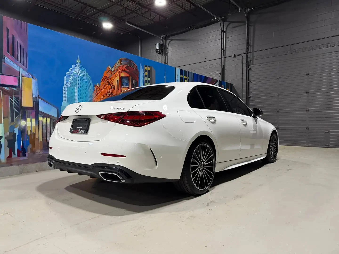 Mercedes-Benz C 300 4MATIC PREMIUM PLUS ЦЕНА ДО БЪЛГАРИЯ АВТОКРЕДИТ, снимка 2 - Автомобили и джипове - 55825983
