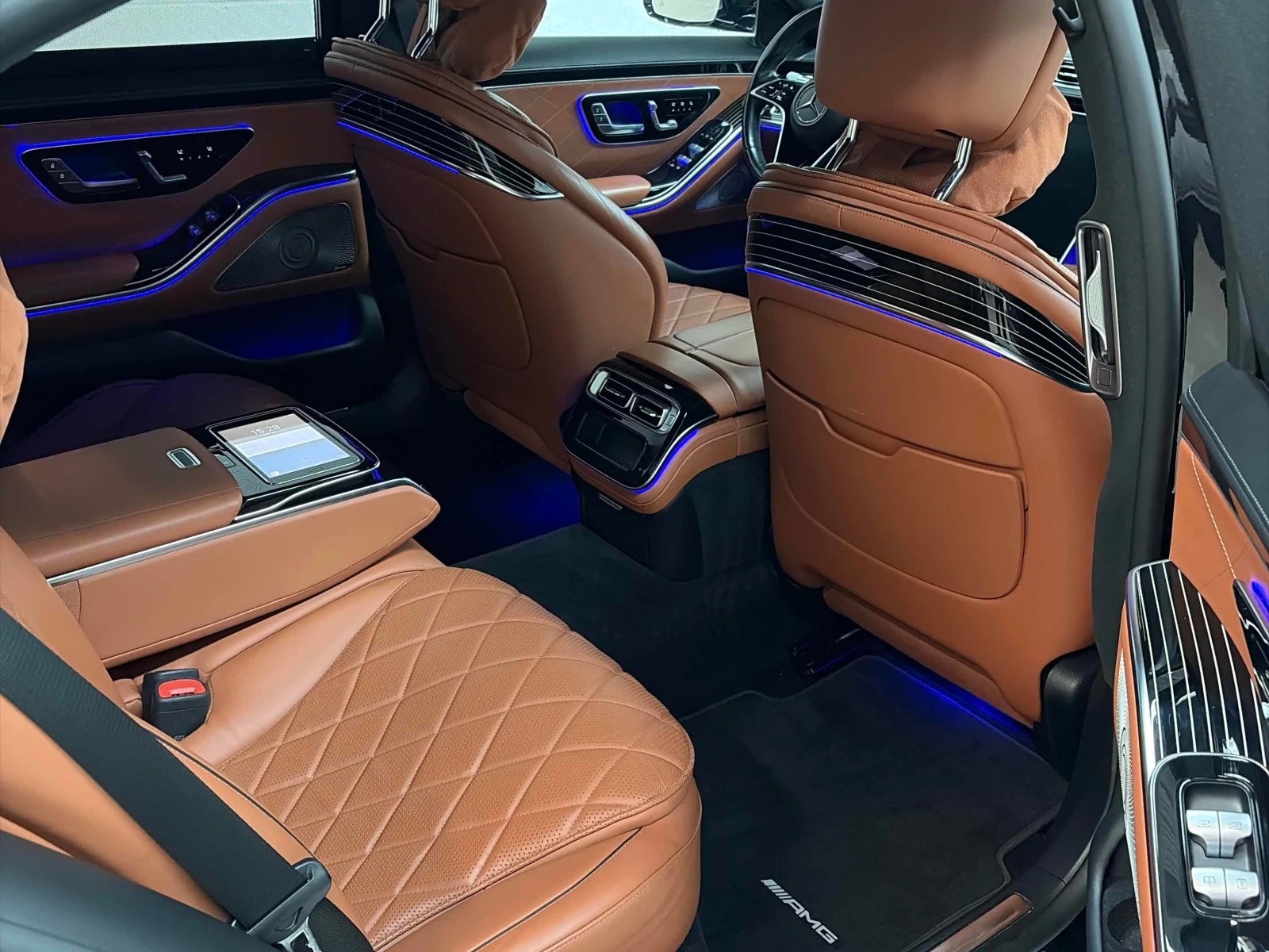 Mercedes-Benz S 580 4MATIC AMG/Diamond seats/MBUX Tablet/Massage/360, снимка 8 - Автомобили и джипове - 55852290