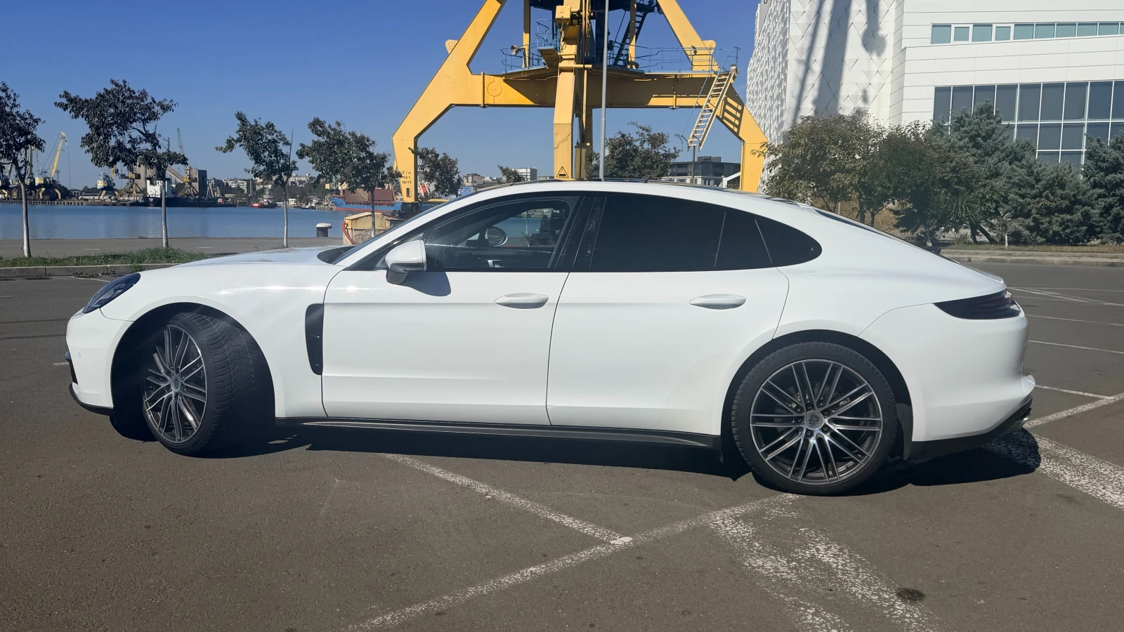 Porsche Panamera 4S (971), снимка 3 - Автомобили и джипове - 56348659