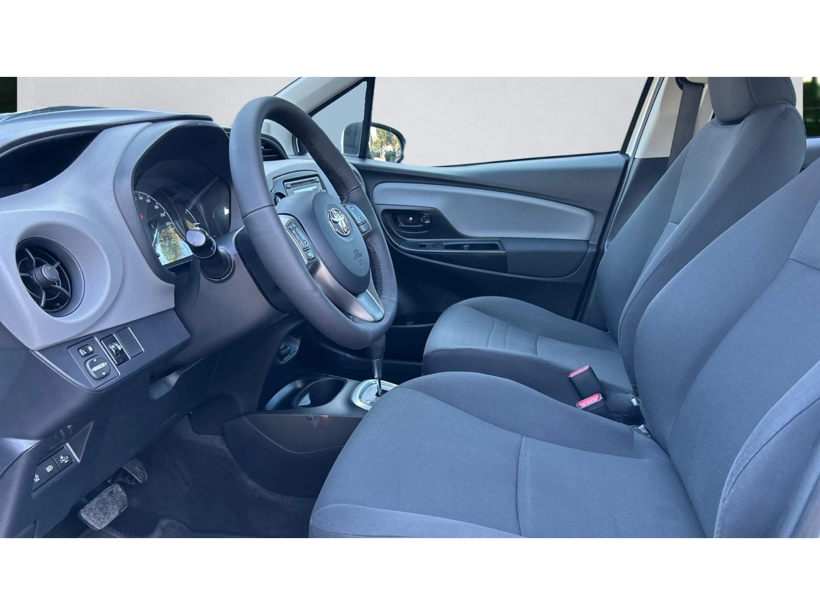 Toyota Yaris ������� ������ �� 205   | Mobile.bg � ����������� 12
