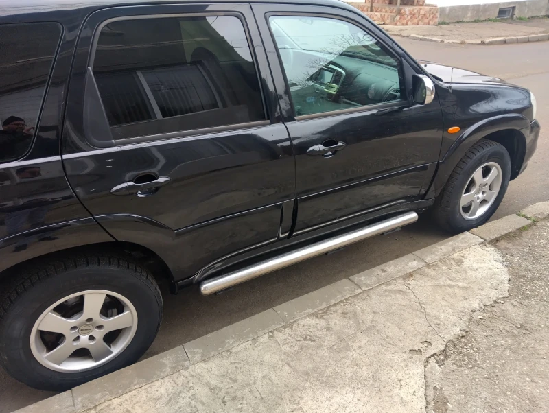 Mazda Tribute, снимка 3 - Автомобили и джипове - 48953381