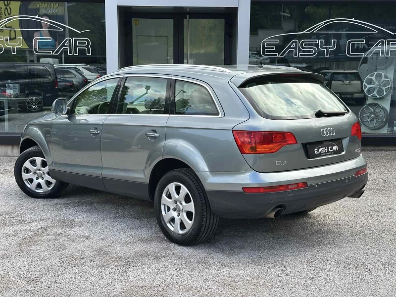 Audi Q7, снимка 4 - Автомобили и джипове - 50403720