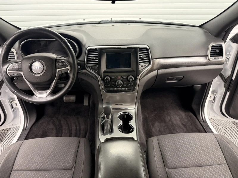 Jeep Grand cherokee Laredo 3.6 V6, снимка 6 - Автомобили и джипове - 53386393