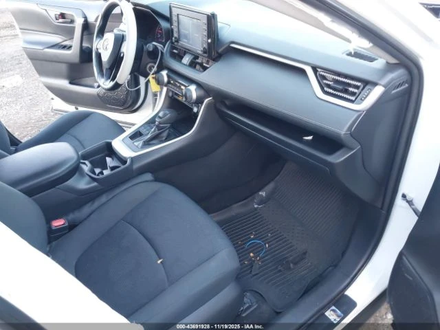 Toyota Rav4 90к* ТОП* КАМЕРА* 4х4* Blind spot* Lane assist* По - изображение 9