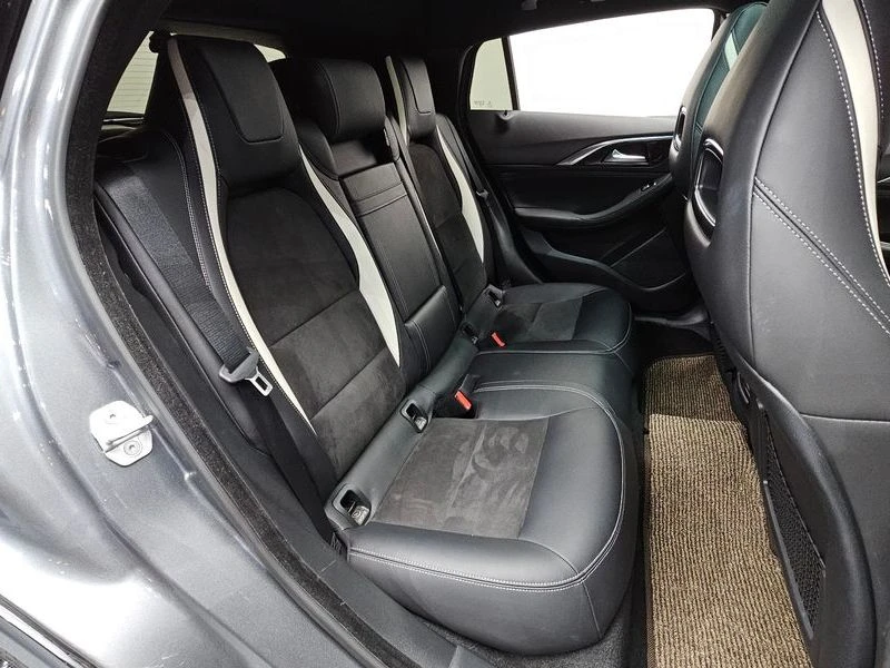 Infiniti Q30 2.0 270920 Automatic, снимка 16 - Автомобили и джипове - 55597582