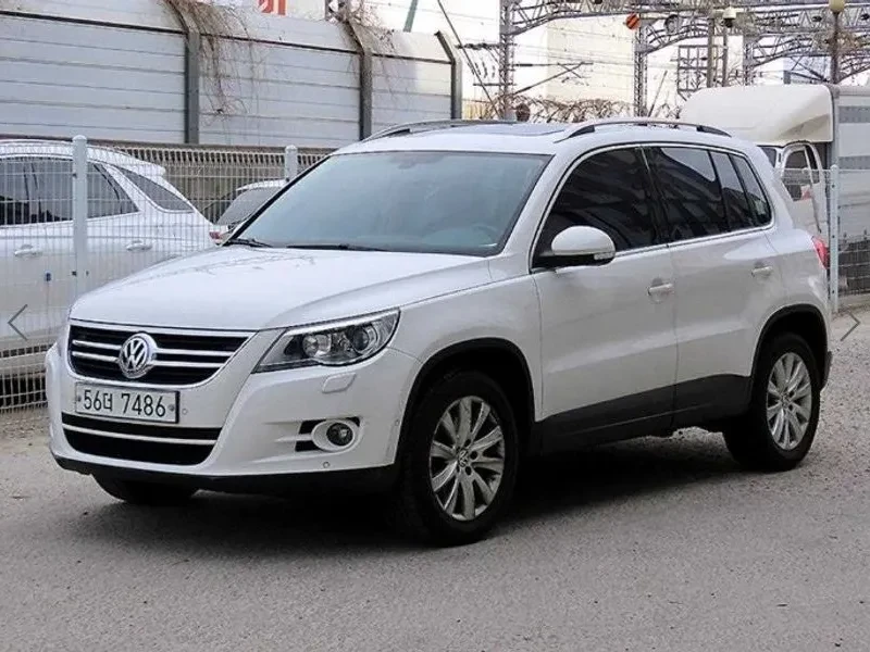 VW Tiguan 2.0 Tsi 5N, снимка 4 - Автомобили и джипове - 56112837