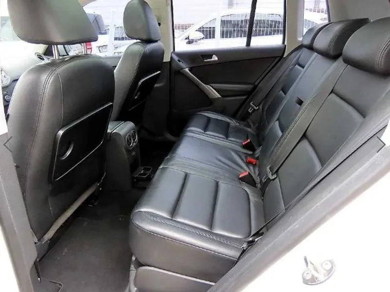 VW Tiguan 2.0 Tsi 5N, снимка 11 - Автомобили и джипове - 56112837