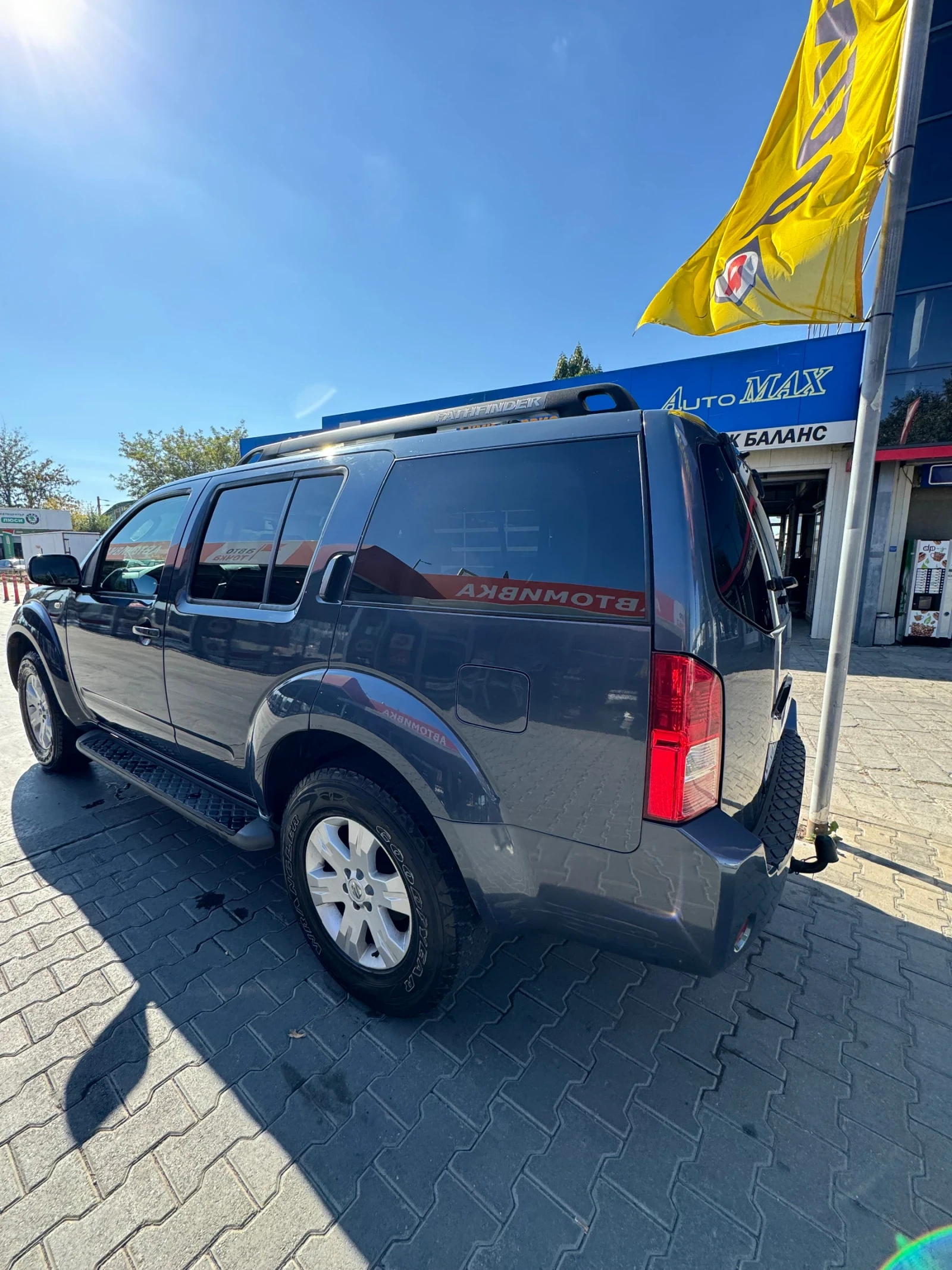 Nissan Pathfinder 2.5 Д - изображение 3