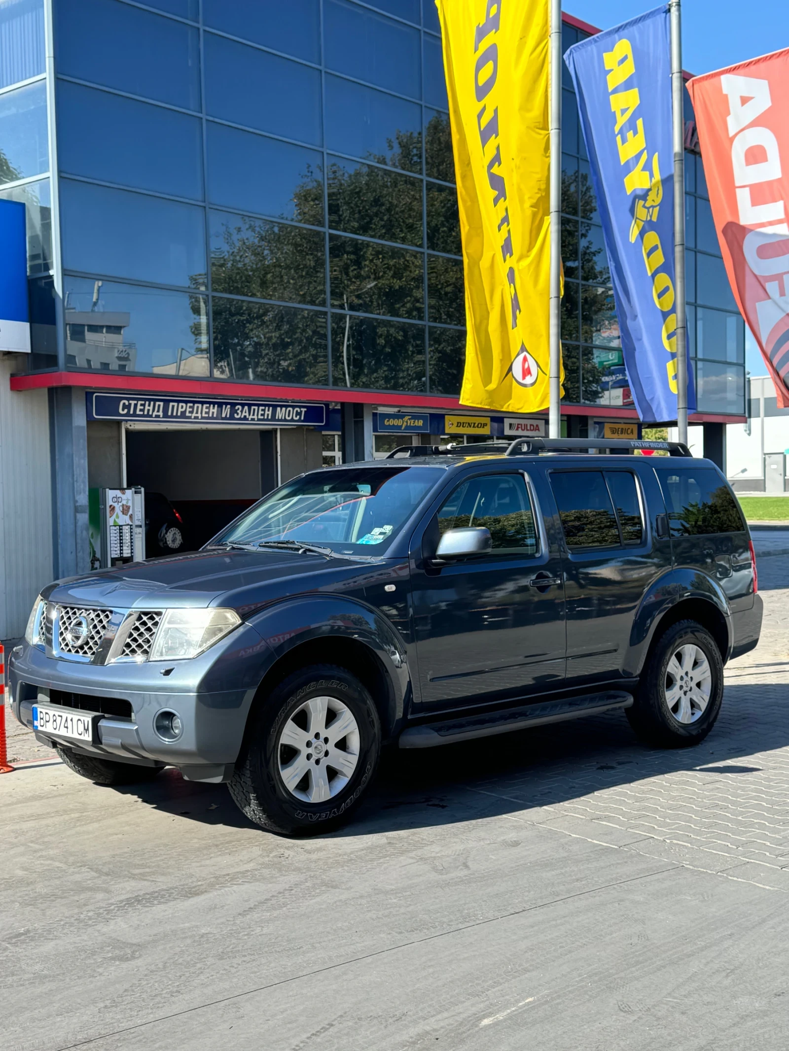 Nissan Pathfinder 2.5 Д - изображение 7