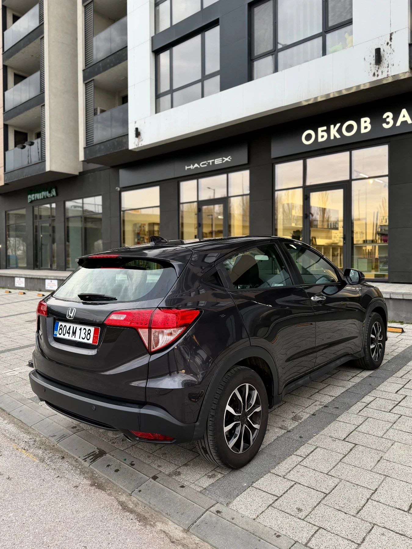 Honda Hr-v 1.6 DTEC, снимка 5 - Автомобили и джипове - 53908477