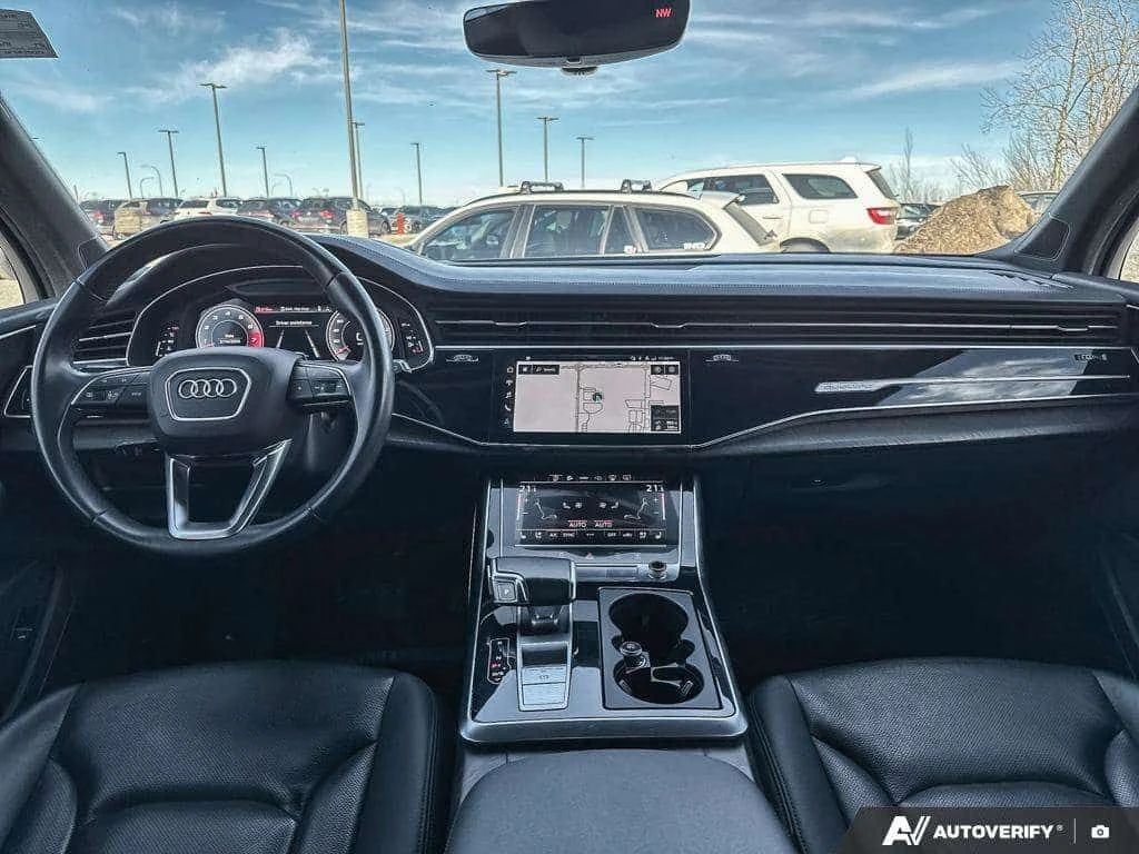 Audi Q7 * Technik * CARFAX * Фиксирана цена до България * , снимка 9 - Автомобили и джипове - 54218524