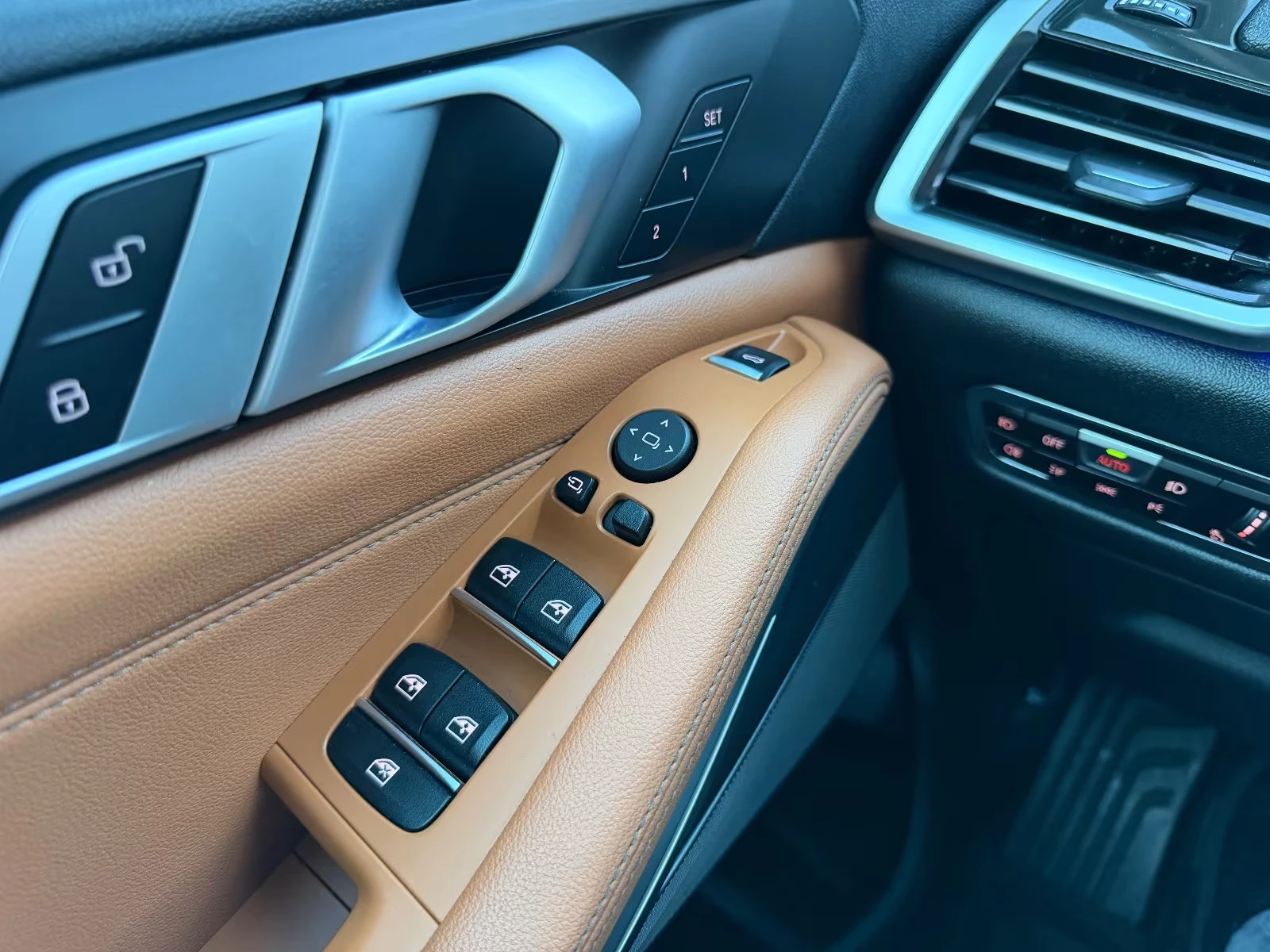 BMW X5 40i/340HP/xDRIVE/INDIVIDUAL/PANO/360/HUD/H&K/186q | Mobile.bg � ����������� 11