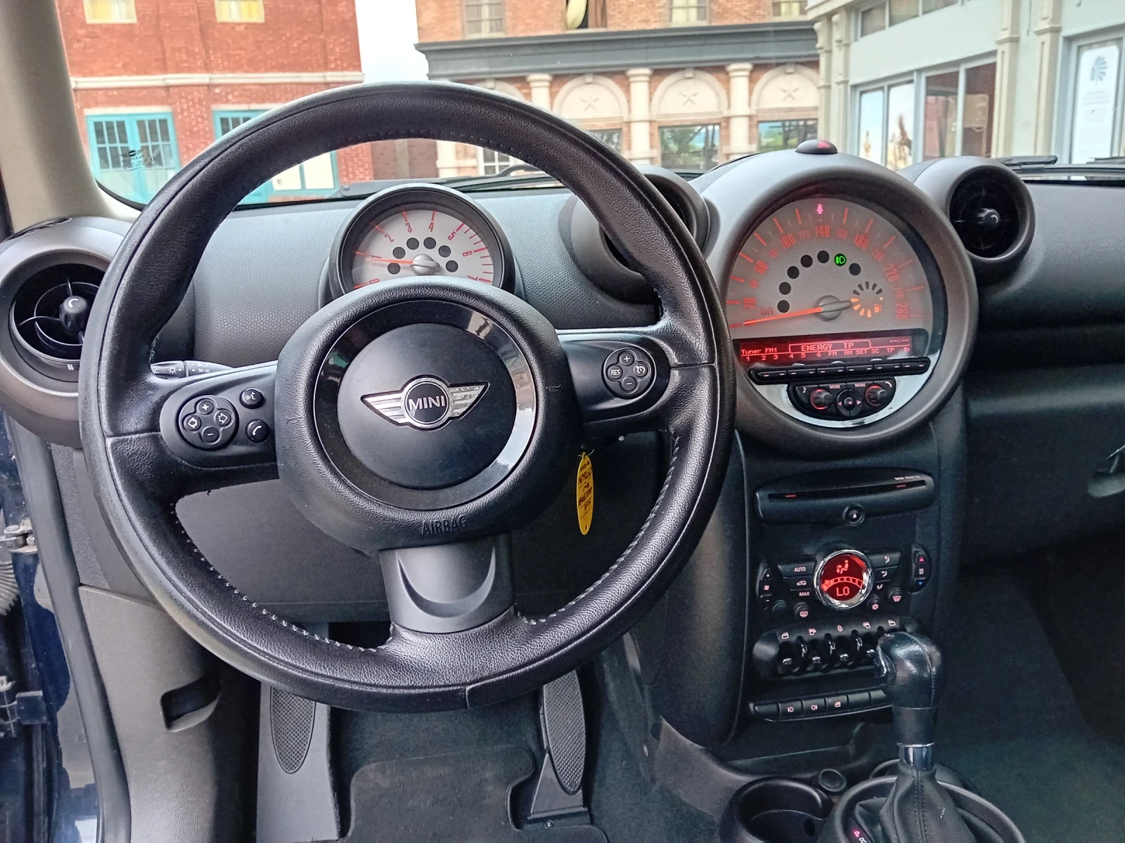 Mini Countryman 2.0D Automatic, снимка 14 - Автомобили и джипове - 54497197
