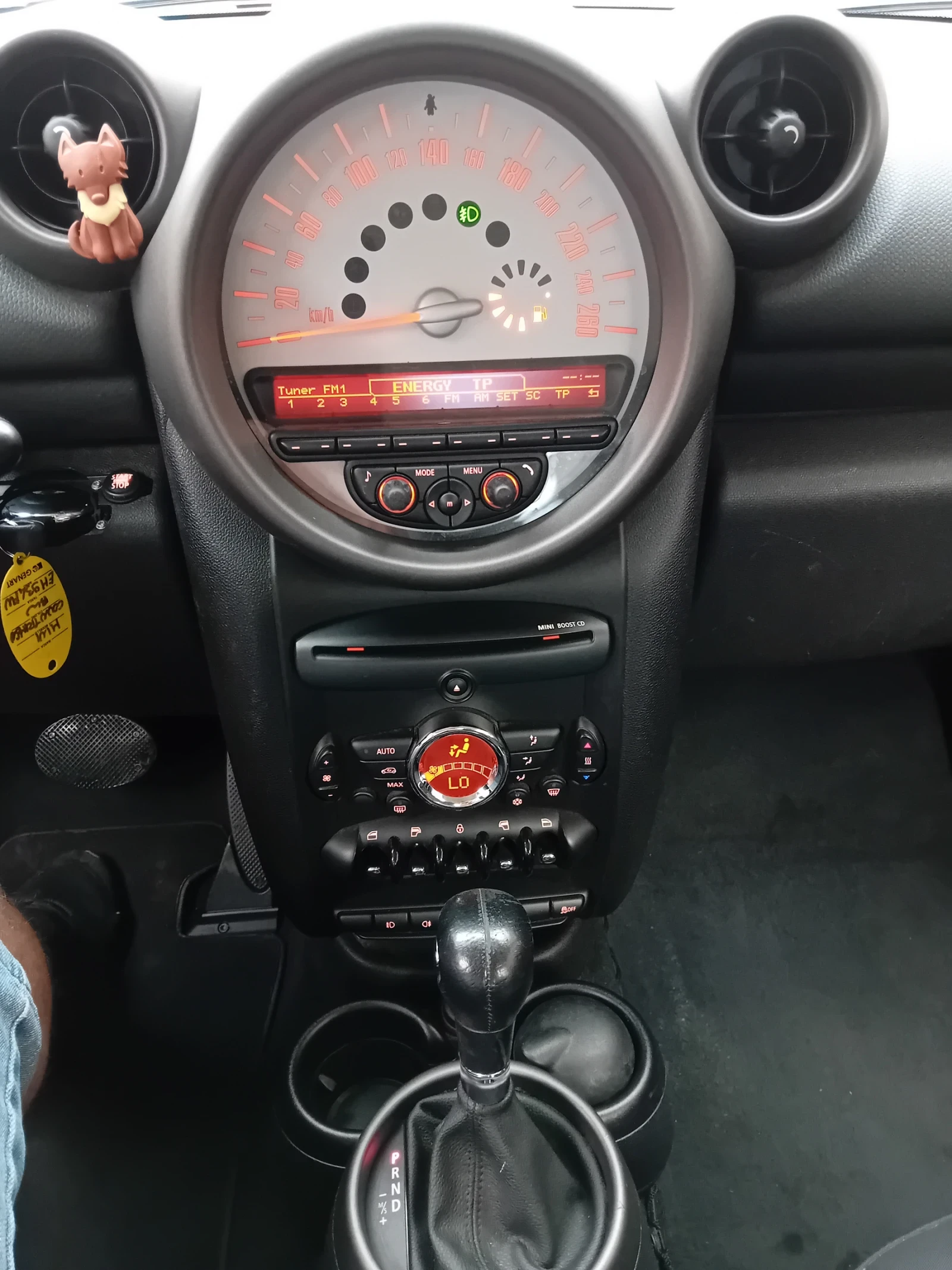 Mini Countryman 2.0D Automatic, снимка 13 - Автомобили и джипове - 54497197