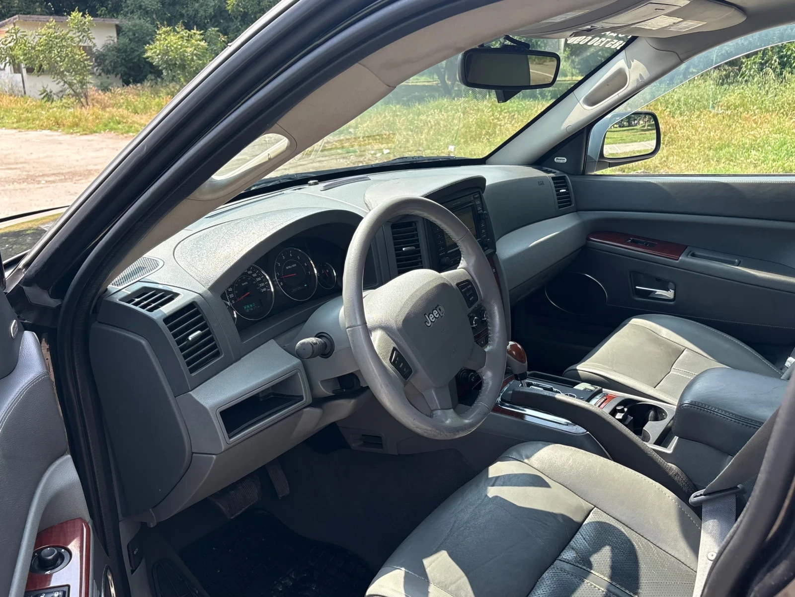 Jeep Grand cherokee 3.0, снимка 9 - Автомобили и джипове - 54792751
