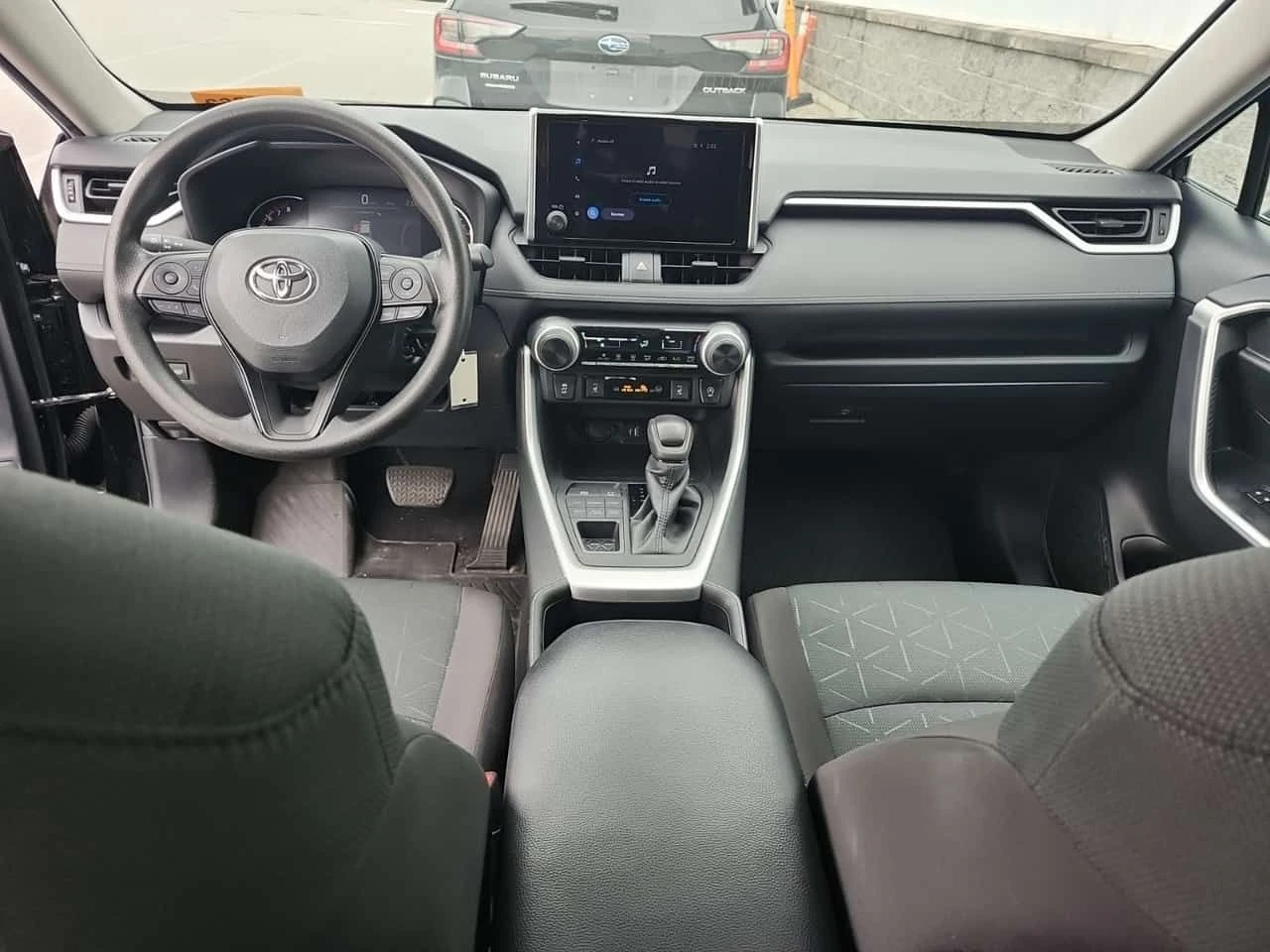 Toyota Rav4 * LE * CARFAX * ОПЦИЯ ЗА ФИНАНСИРАНЕ, снимка 10 - Автомобили и джипове - 55510557