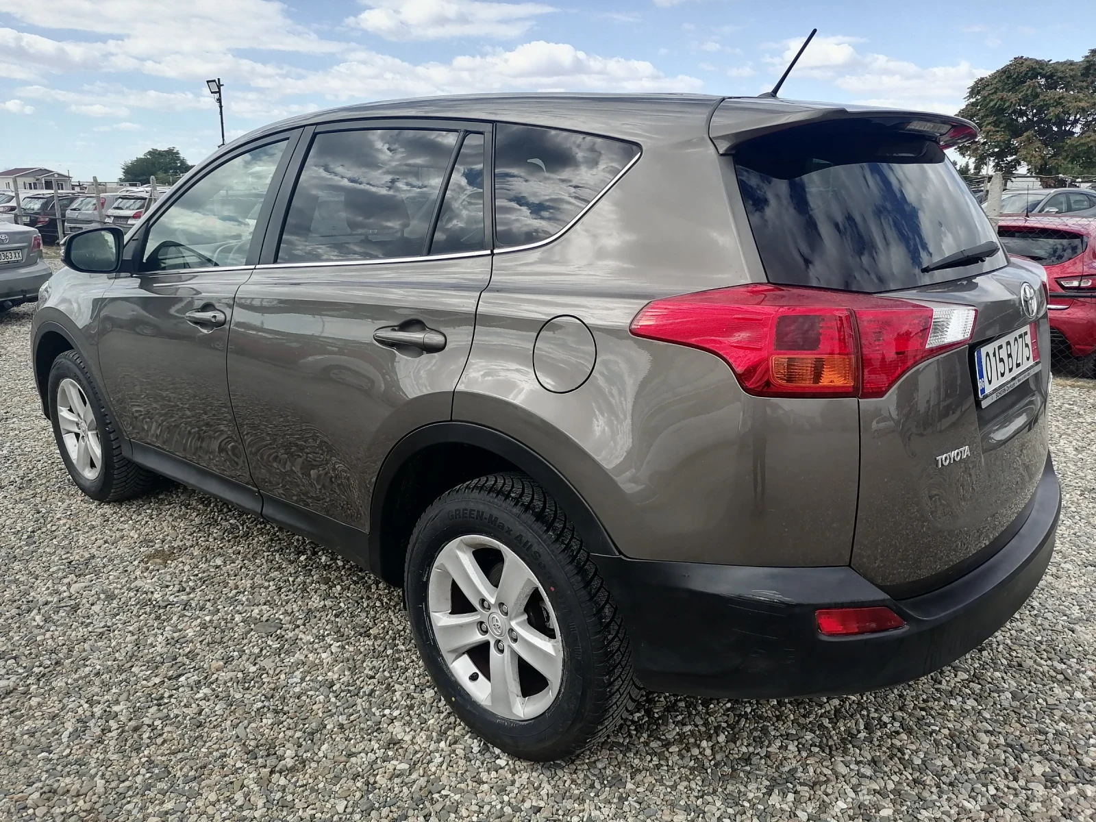 Toyota Rav4 2, 0 D4D, снимка 6 - Автомобили и джипове - 56312855