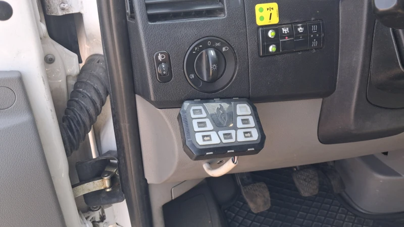 Автовишка Versalift VDT-170-F, снимка 8 - Индустриална техника - 51236856