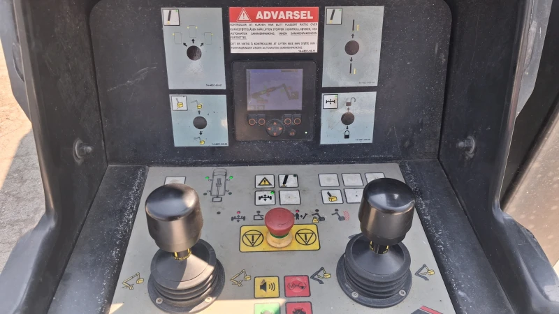 Автовишка Versalift VDT-170-F, снимка 15 - Индустриална техника - 51236856