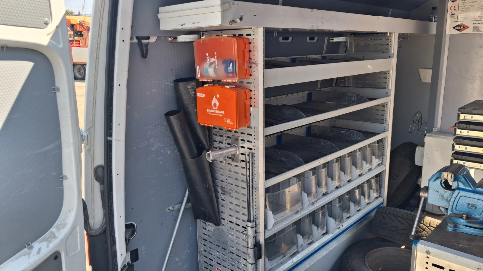  Versalift VDT-170-F | Mobile.bg   13