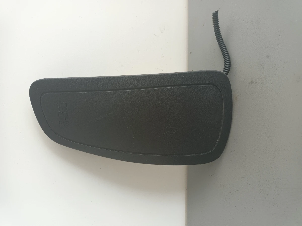 Еърбег лява седалка мицубиши колт 1.5