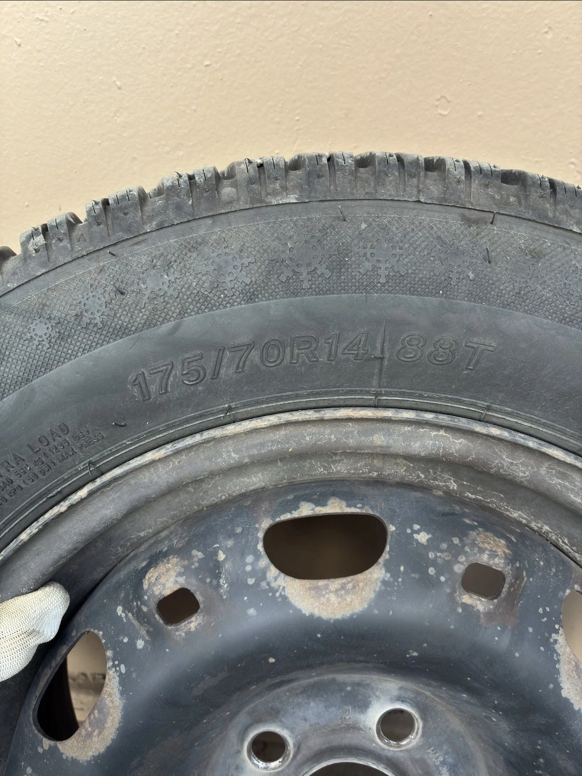 Гуми с джанти Lassa 175/70R14, снимка 4 - Гуми и джанти - 56295383