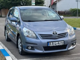 Toyota Verso 1.8Бензин/Автоматик, снимка 3