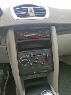 Peugeot 207 1.4i 122000км!, снимка 11