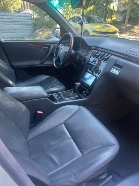 Mercedes-Benz E 320 W210, снимка 9