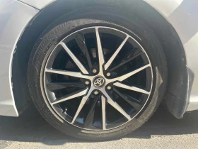 Toyota Camry * Hybrid * CARFAX * ОПЦИЯ ЗА ФИНАНСИРАНЕ, снимка 16