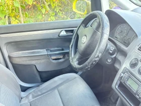 Обява за продажба на VW Touran 1.6i ~3 500 лв. - изображение 8