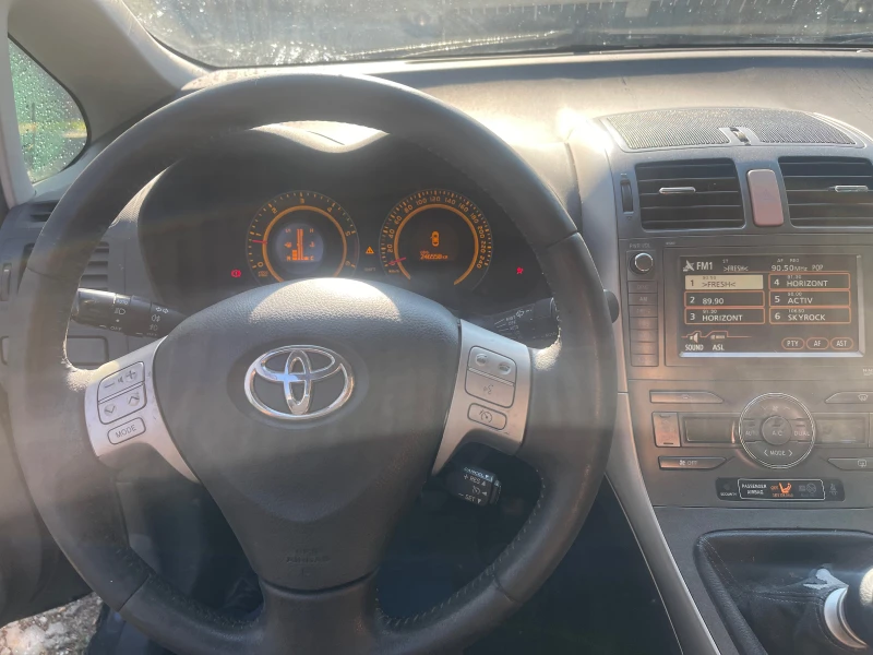 Toyota Auris 2.2D-CAT 177кс. НА ЧАСТИ, снимка 9 - Автомобили и джипове - 41138896