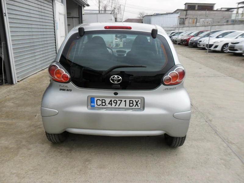 Toyota Aygo 1, 0i-KLIMATIK-FACE-БГрегистрация, снимка 6 - Автомобили и джипове - 44682892